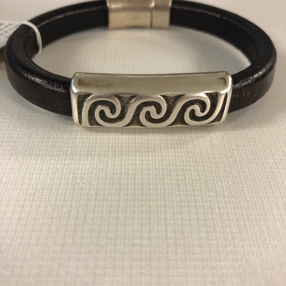 Men’s Bombardier Leather Bracelet - Picture 2 of 5